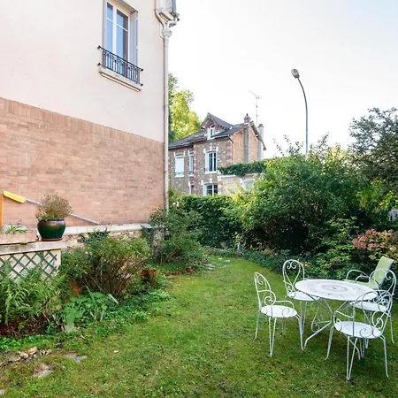 Le Monarque - Avec Jardin * Chaville